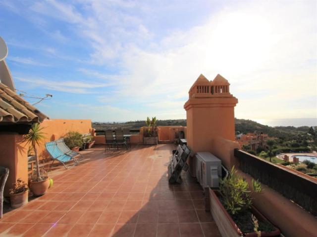 2 Bedroom Penthouse With A Private 360 Rooftop Terrace With Sea And Mountain Views Bahia de Casares Eksteriør billede