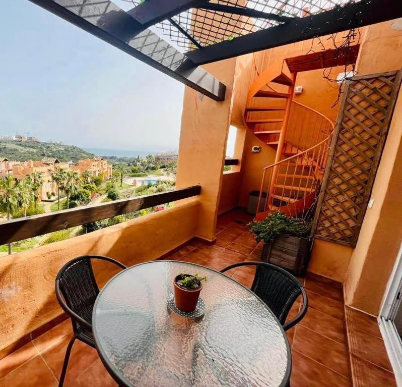 2 Bedroom Penthouse With A Private 360 Rooftop Terrace With Sea And Mountain Views Bahia de Casares Eksteriør billede