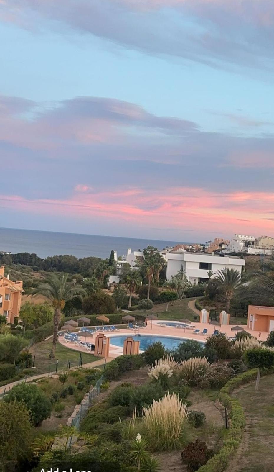 2 Bedroom Penthouse With A Private 360 Rooftop Terrace With Sea And Mountain Views Bahia de Casares Eksteriør billede